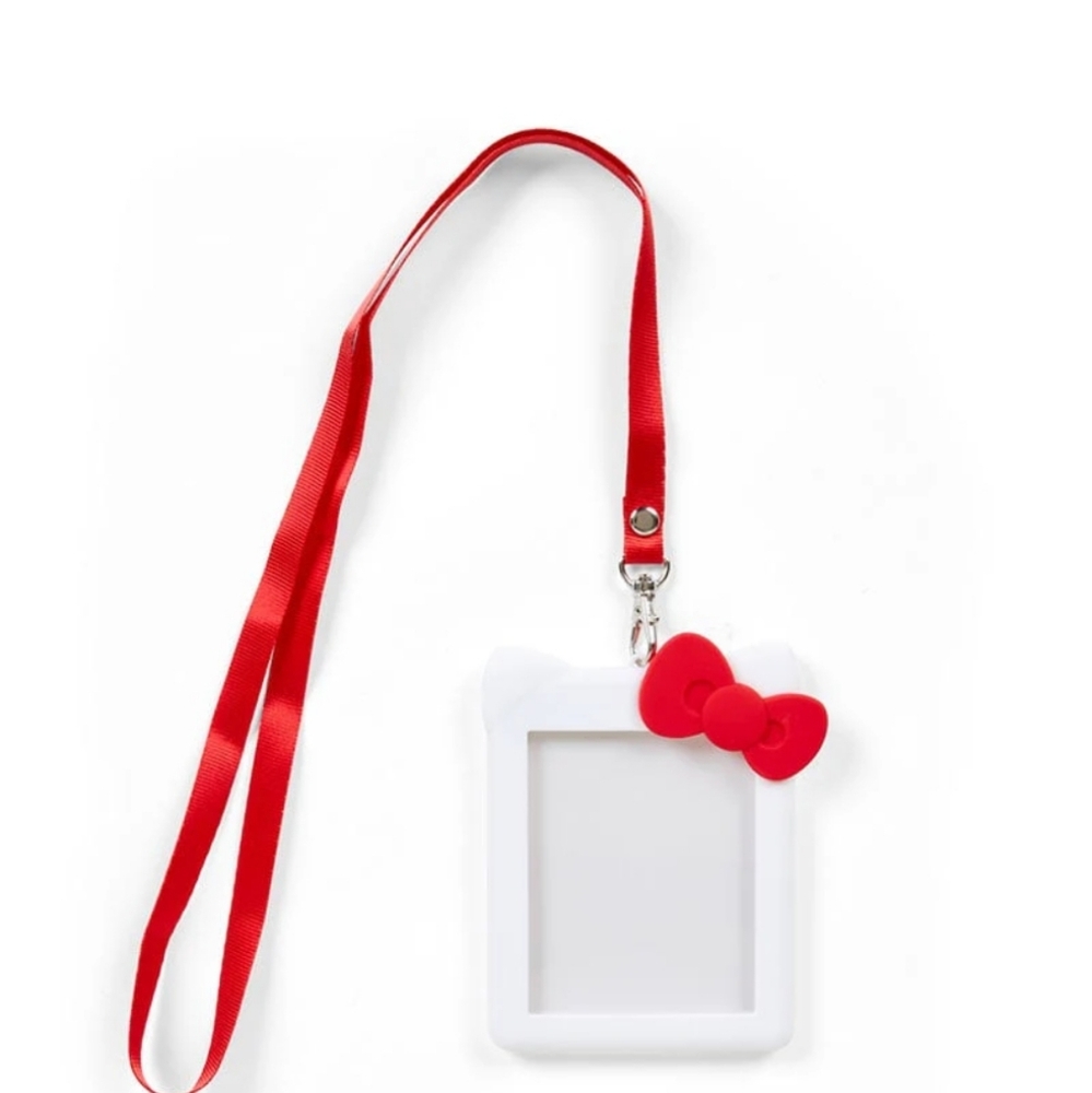 Sanrio Hello Kitty badge holder keychain *FIRM PRICE